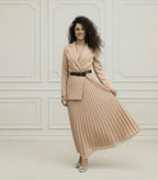 Robe-Blazer Victoria Beige – Jupe Plissée Élégante & Moderne | Pièce Unique