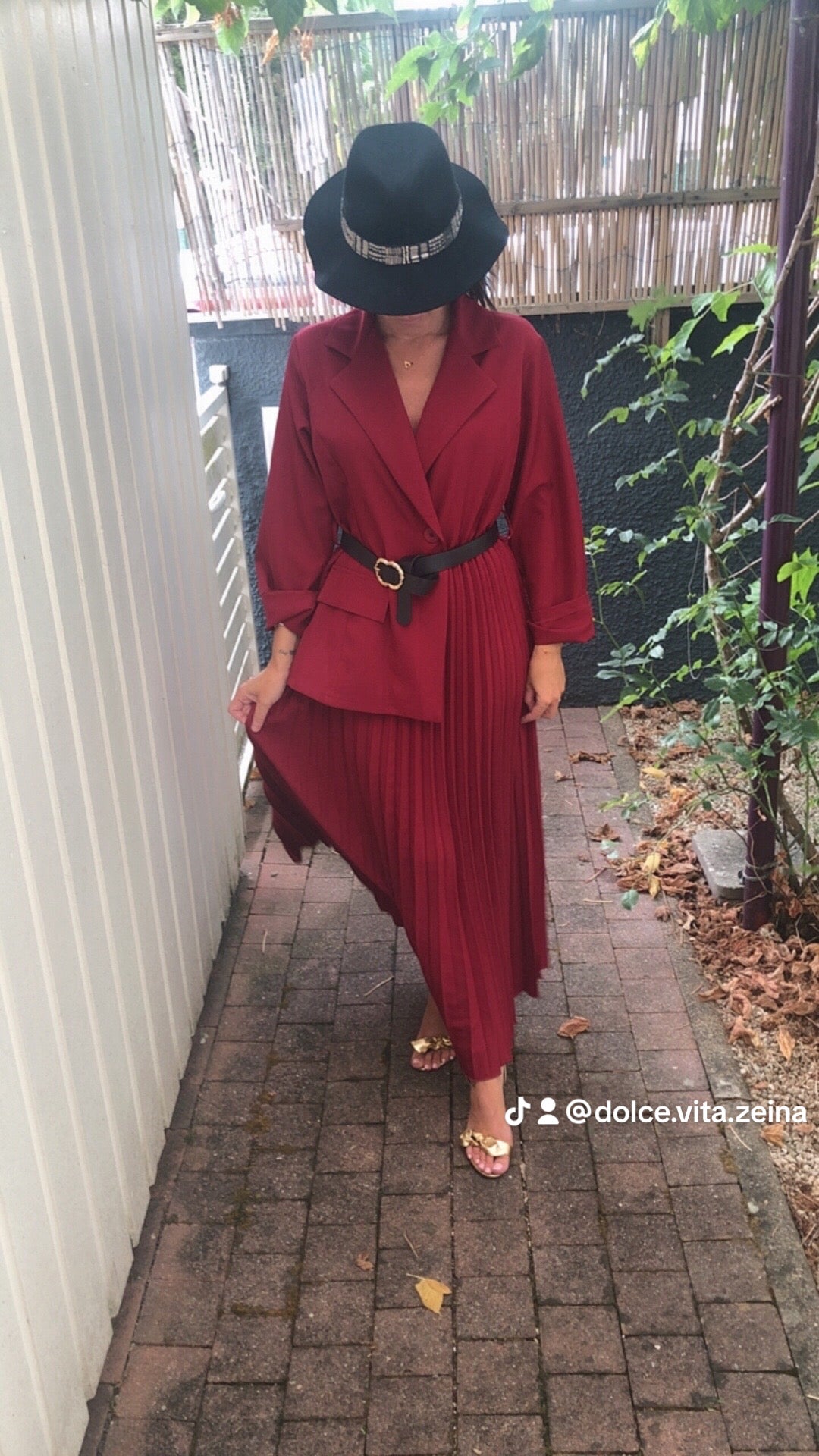 👑✨ Robe-Blazer Victoria Bordeaux – Le Must-Have de la Rentrée