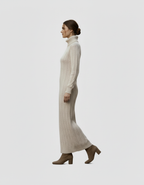 Robe Pull Longue Femme – Maille Torsadée & Col Roulé (Coupe Chic et Chaude)