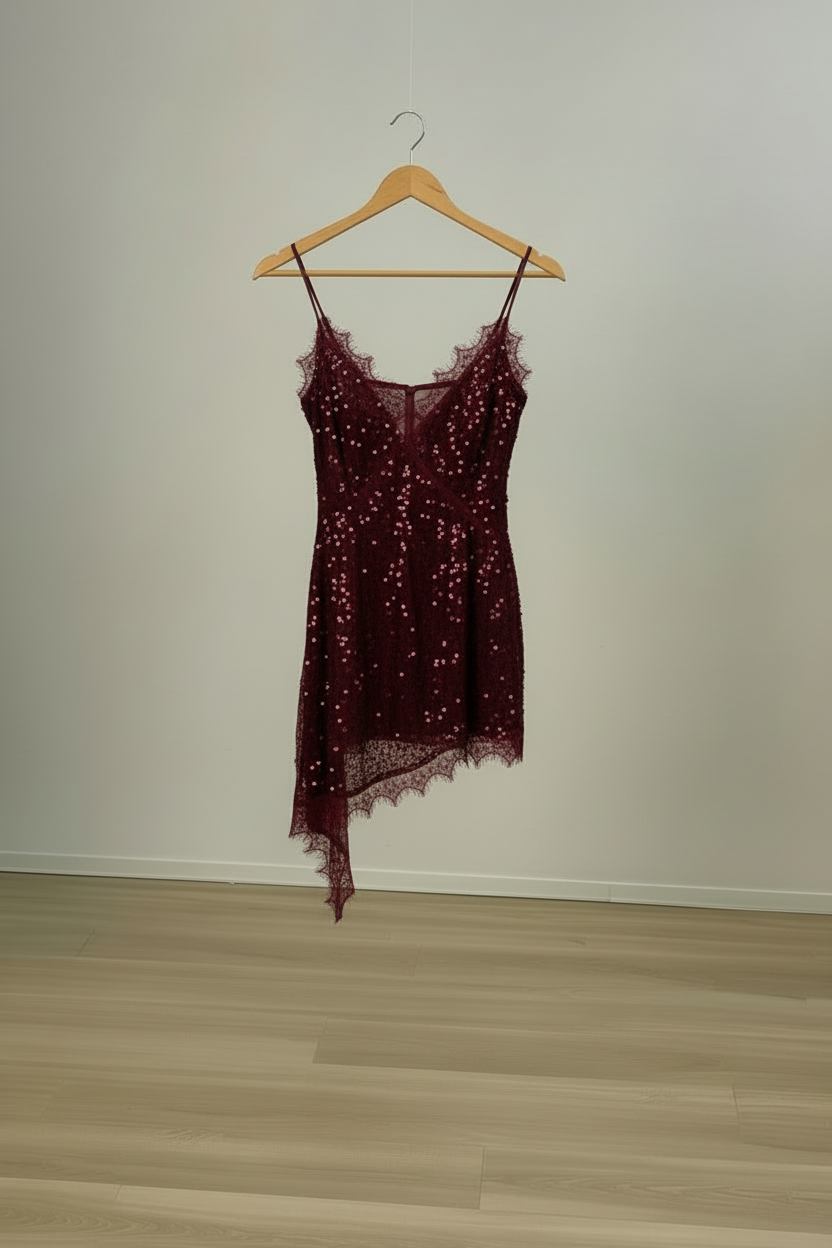 Robe Bella Notte Bordeaux – Effet lingerie & sequins 