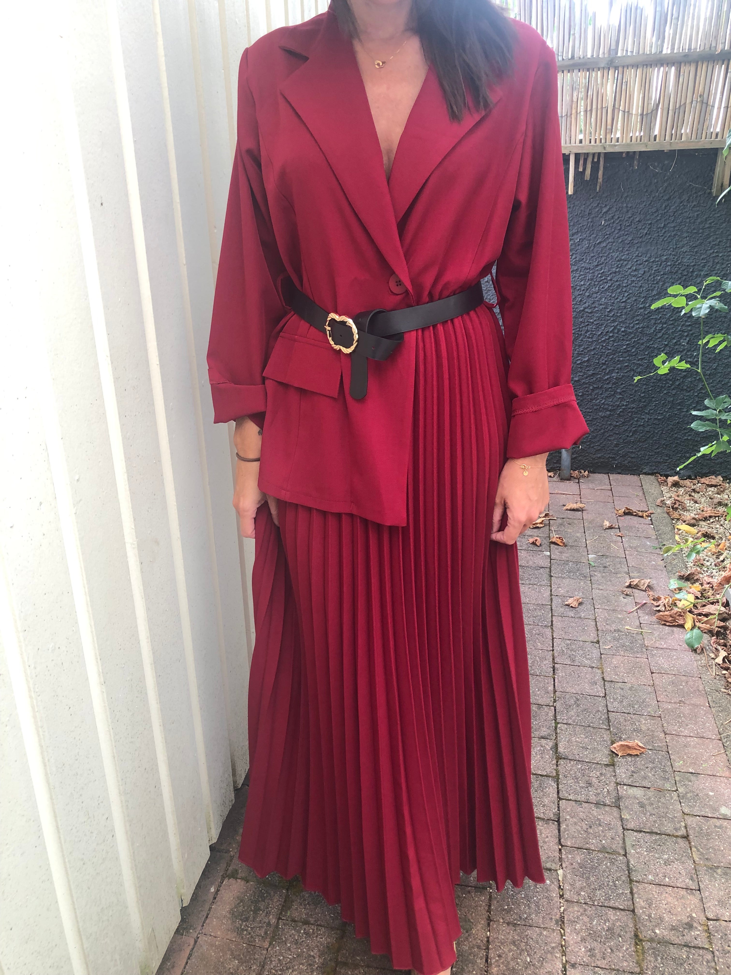 👑✨ Robe-Blazer Victoria Bordeaux – Le Must-Have de la Rentrée