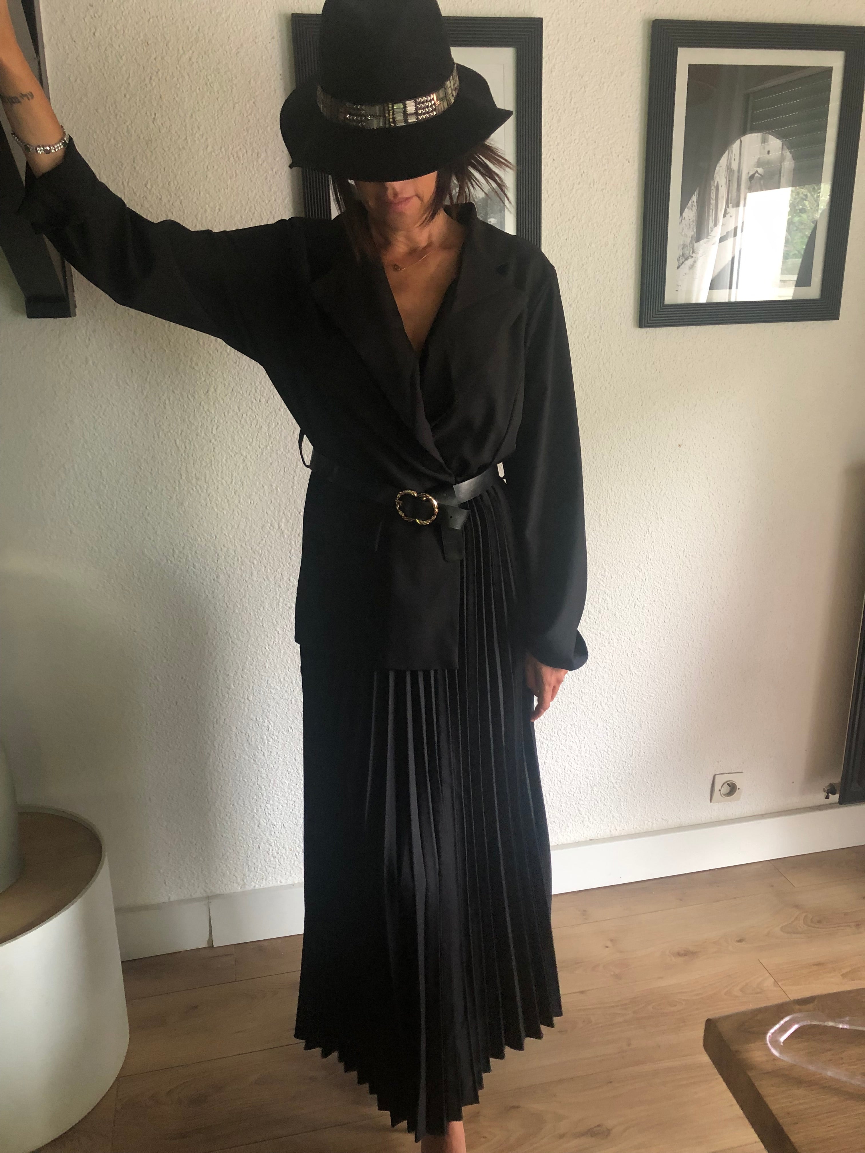 👑✨ Robe-Blazer Victoria  Noir– Le Must-Have de la Rentrée