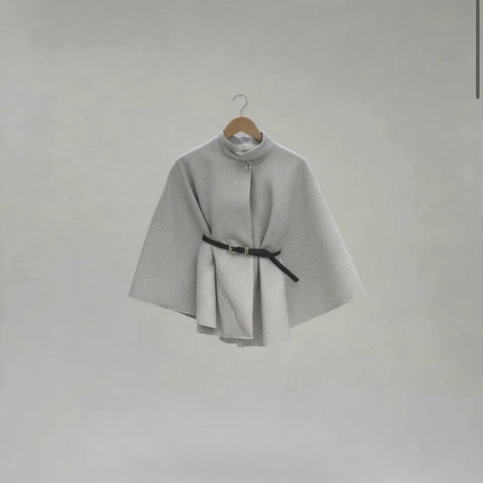 Cape Femme Col Montant – Coupe Structurée avec Ceinture Made in Italy